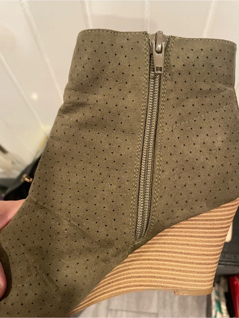 Report Olive Green Peep-Toe Wedge Booties suede size 8